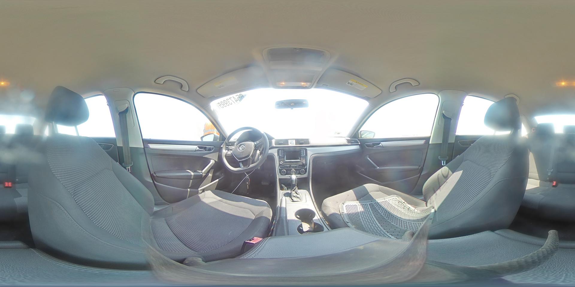 2016 VOLKSWAGEN Passat