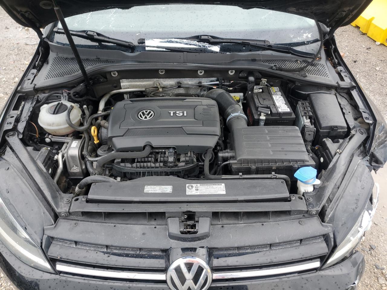 2016 VOLKSWAGEN GOLF