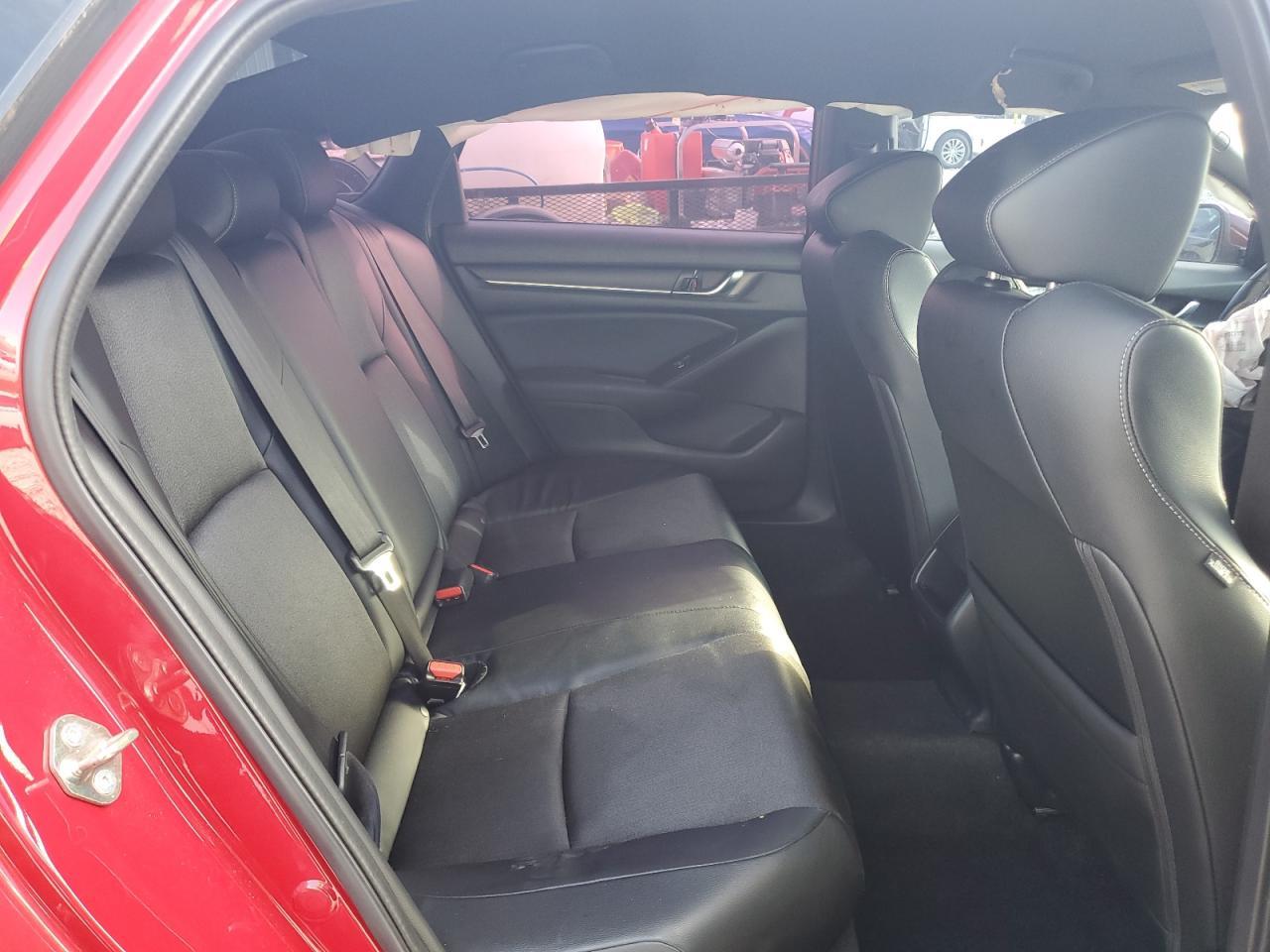 2018 HONDA ACCORD