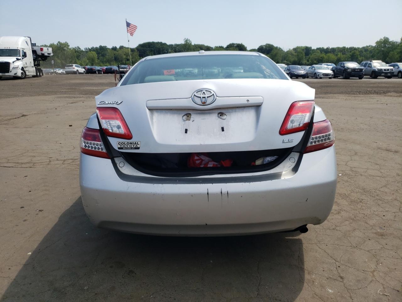 2011 TOYOTA CAMRY