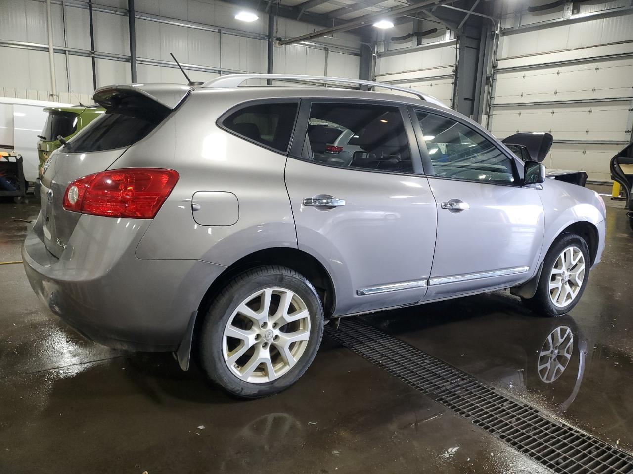 2011 NISSAN ROGUE