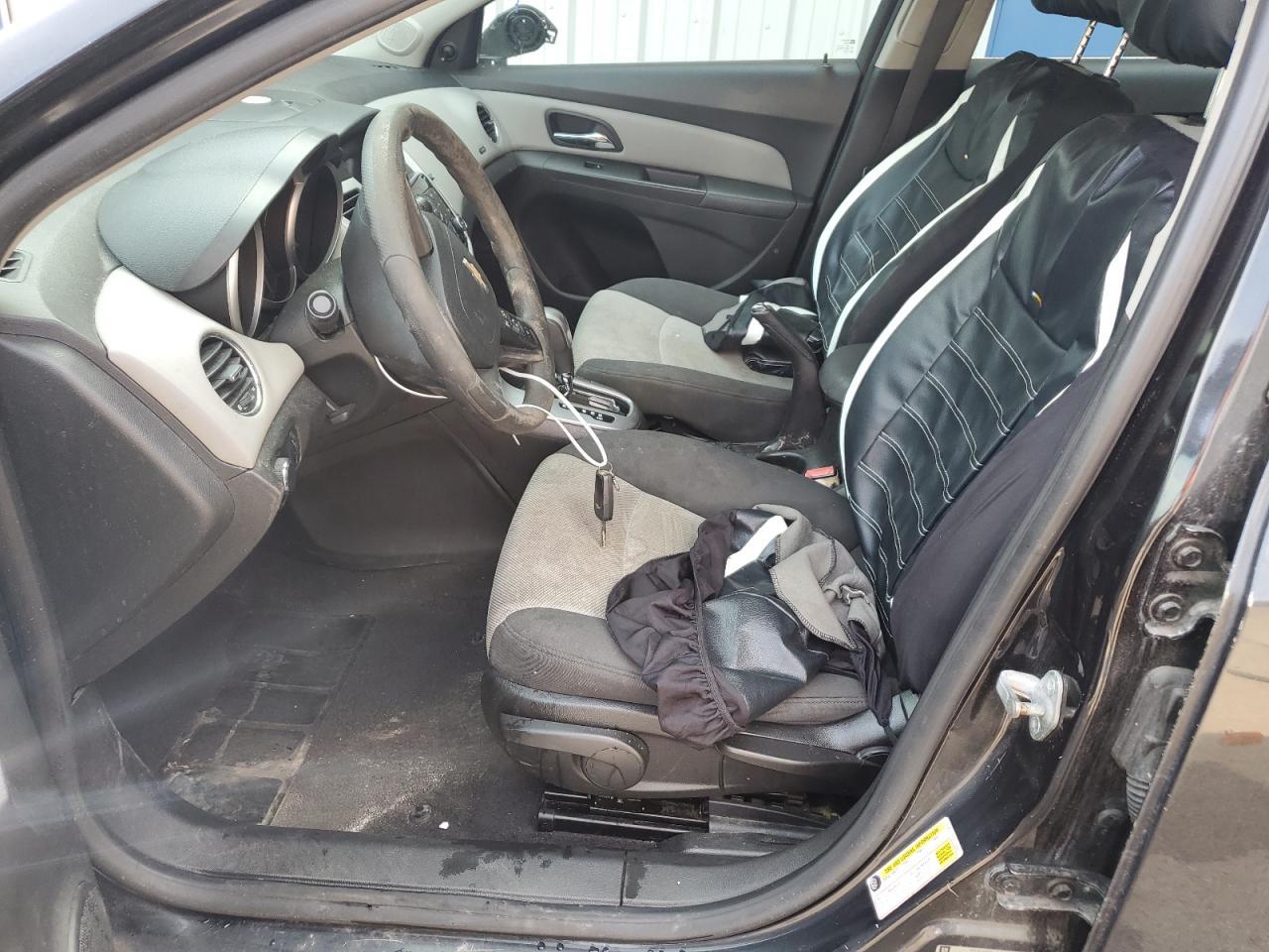2011 CHEVROLET CRUZE