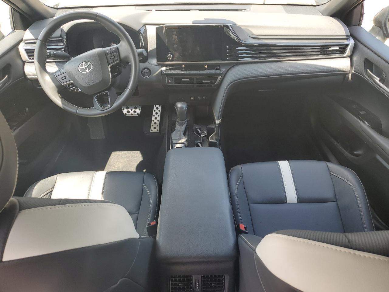 2025 TOYOTA CAMRY