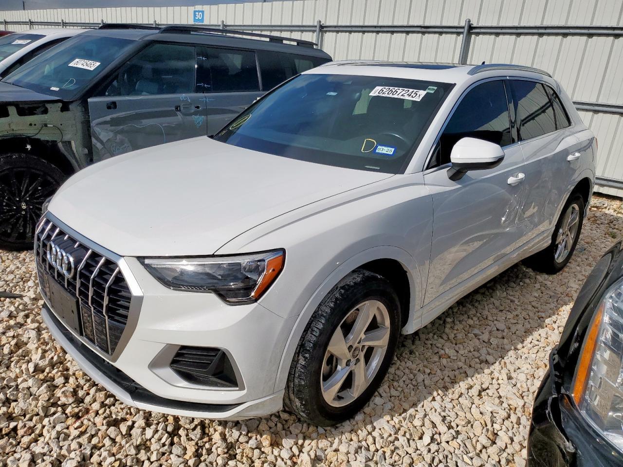 2021 AUDI Q3