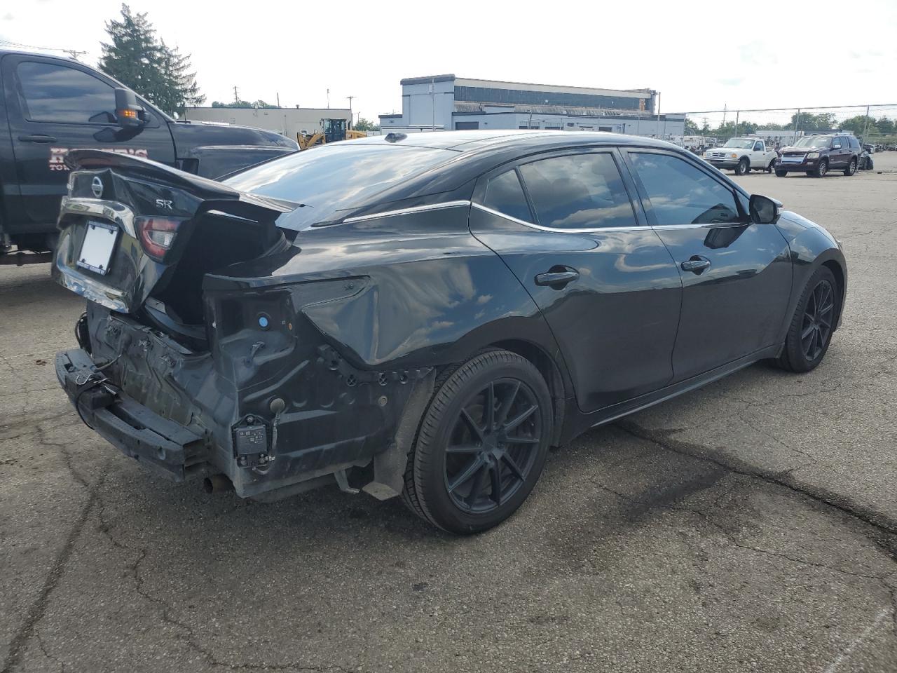 2019 NISSAN Maxima