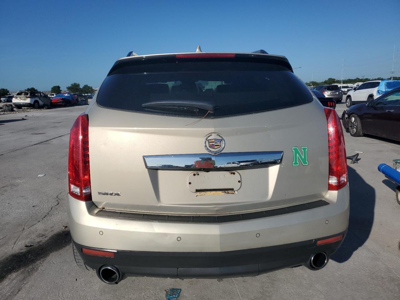 2010 CADILLAC SRX