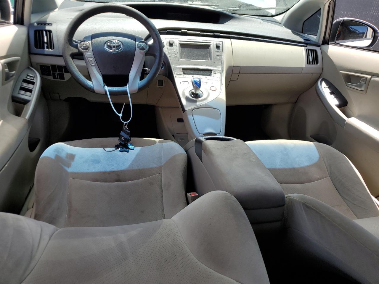 2014 TOYOTA PRIUS