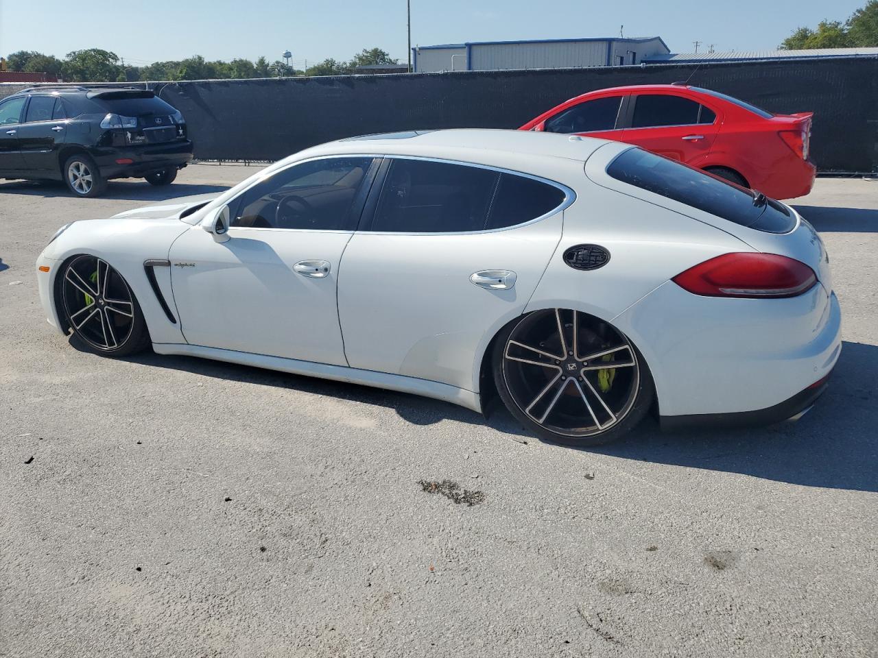 2014 PORSCHE Panamera