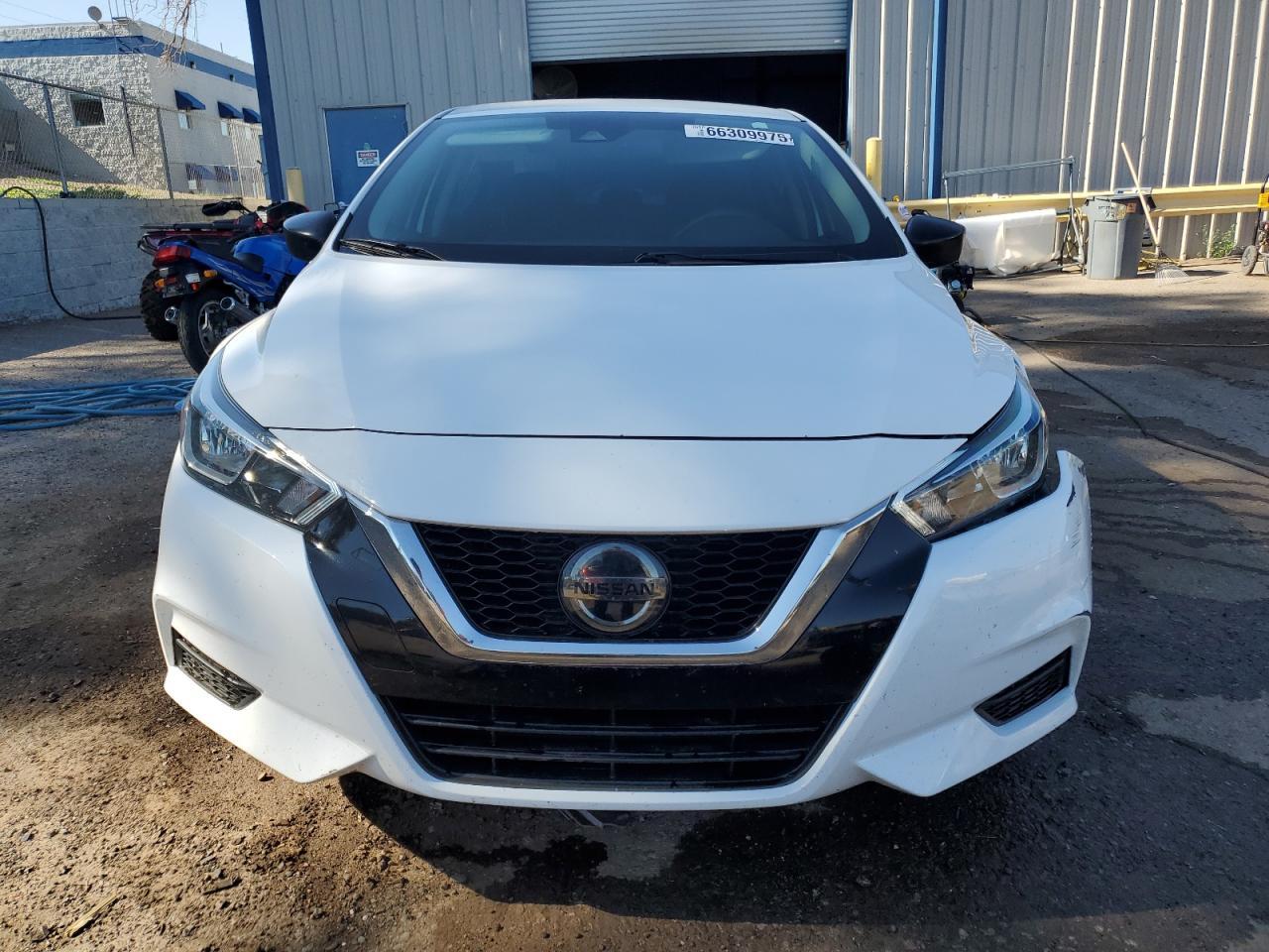 2020 NISSAN VERSA
