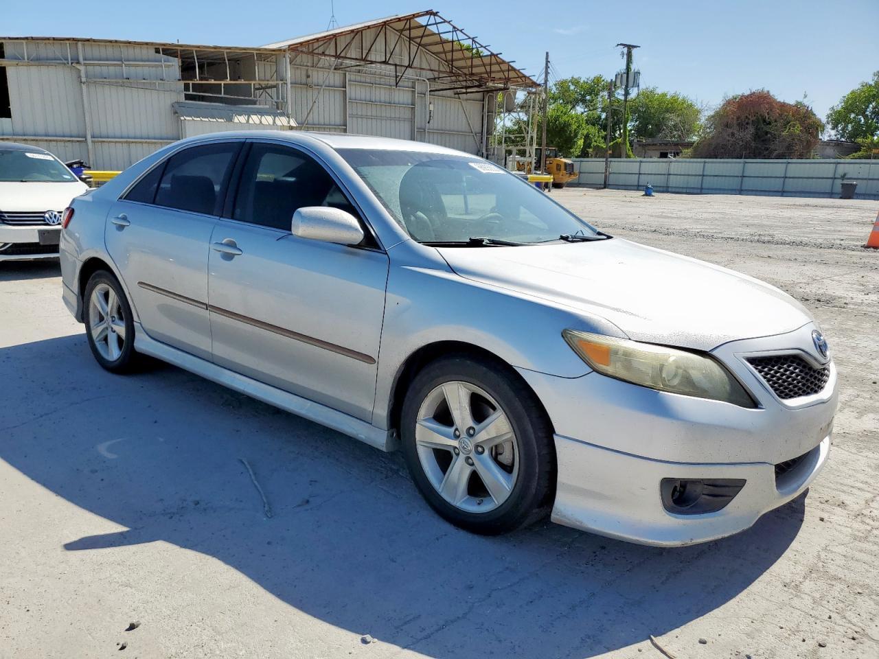 2011 TOYOTA CAMRY