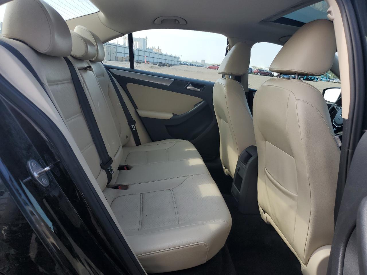 2017 VOLKSWAGEN JETTA