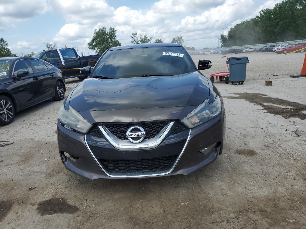 2017 NISSAN Maxima