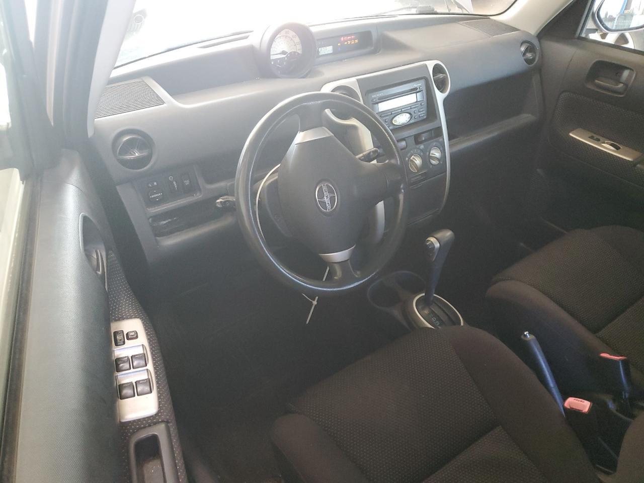2005 TOYOTA SCION