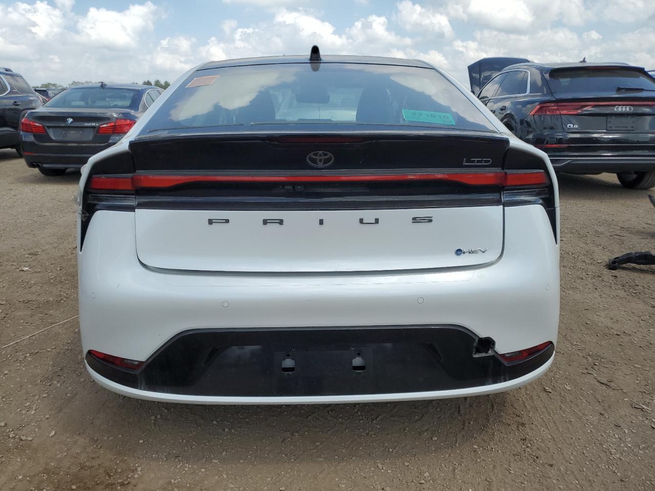 2024 TOYOTA PRIUS