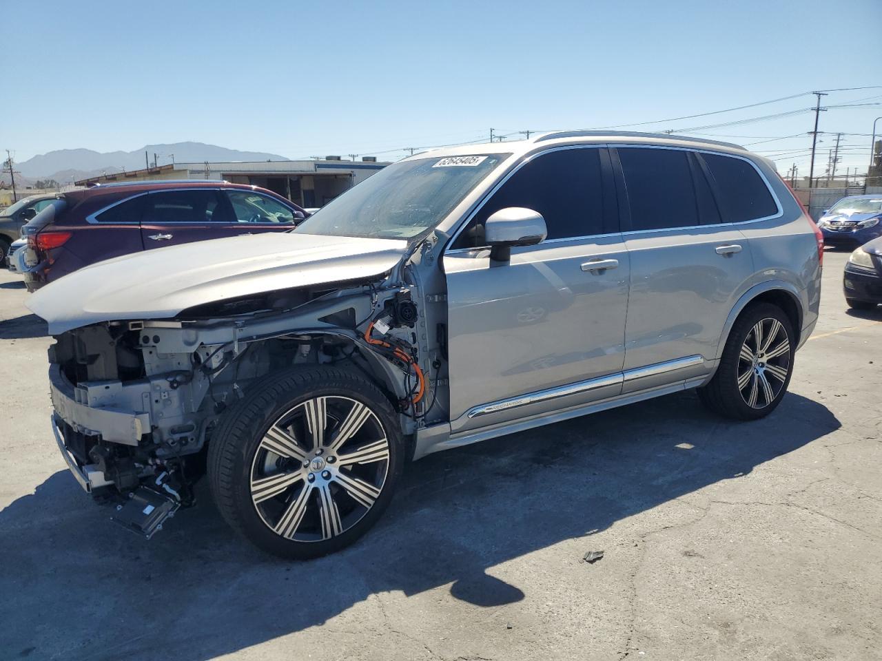 2024 VOLVO XC90
