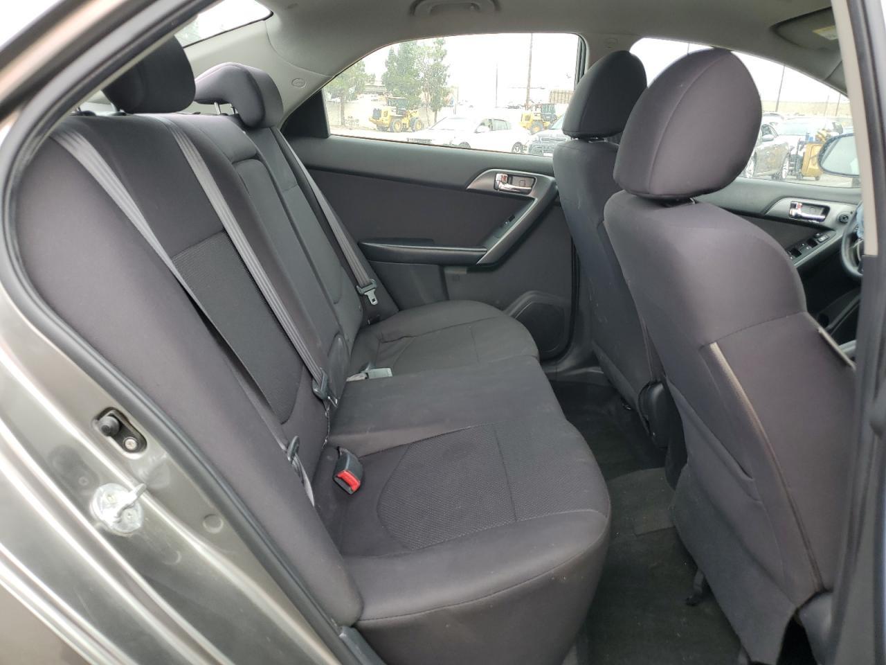 2013 KIA FORTE