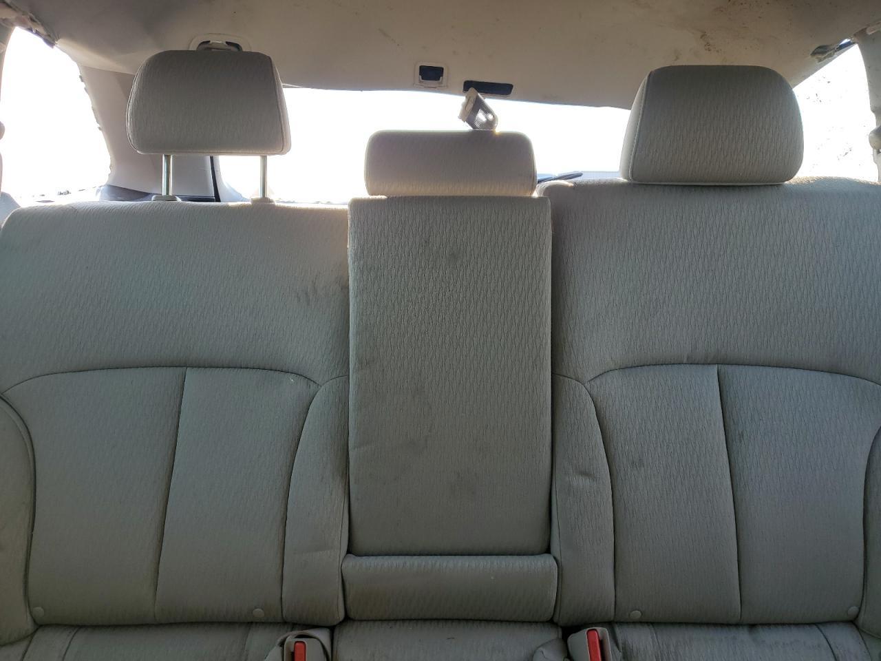 2010 SUBARU Outback
