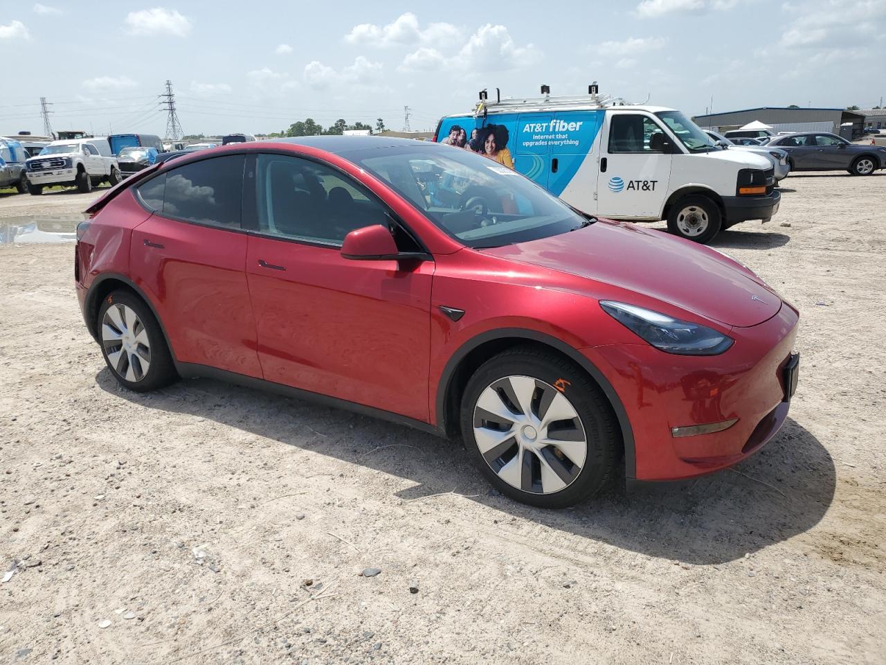 2024 TESLA MODEL Y