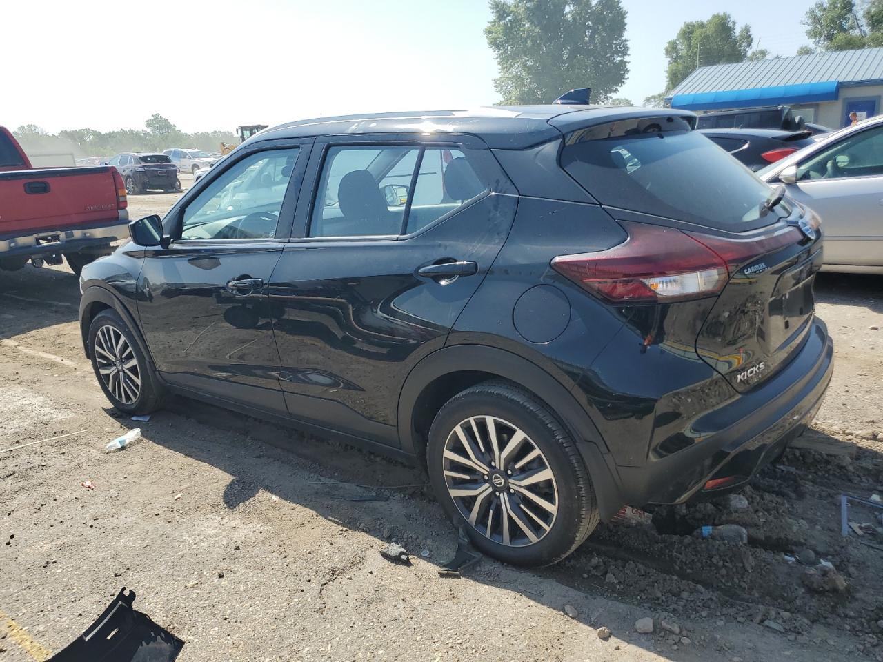 2021 NISSAN KICKS