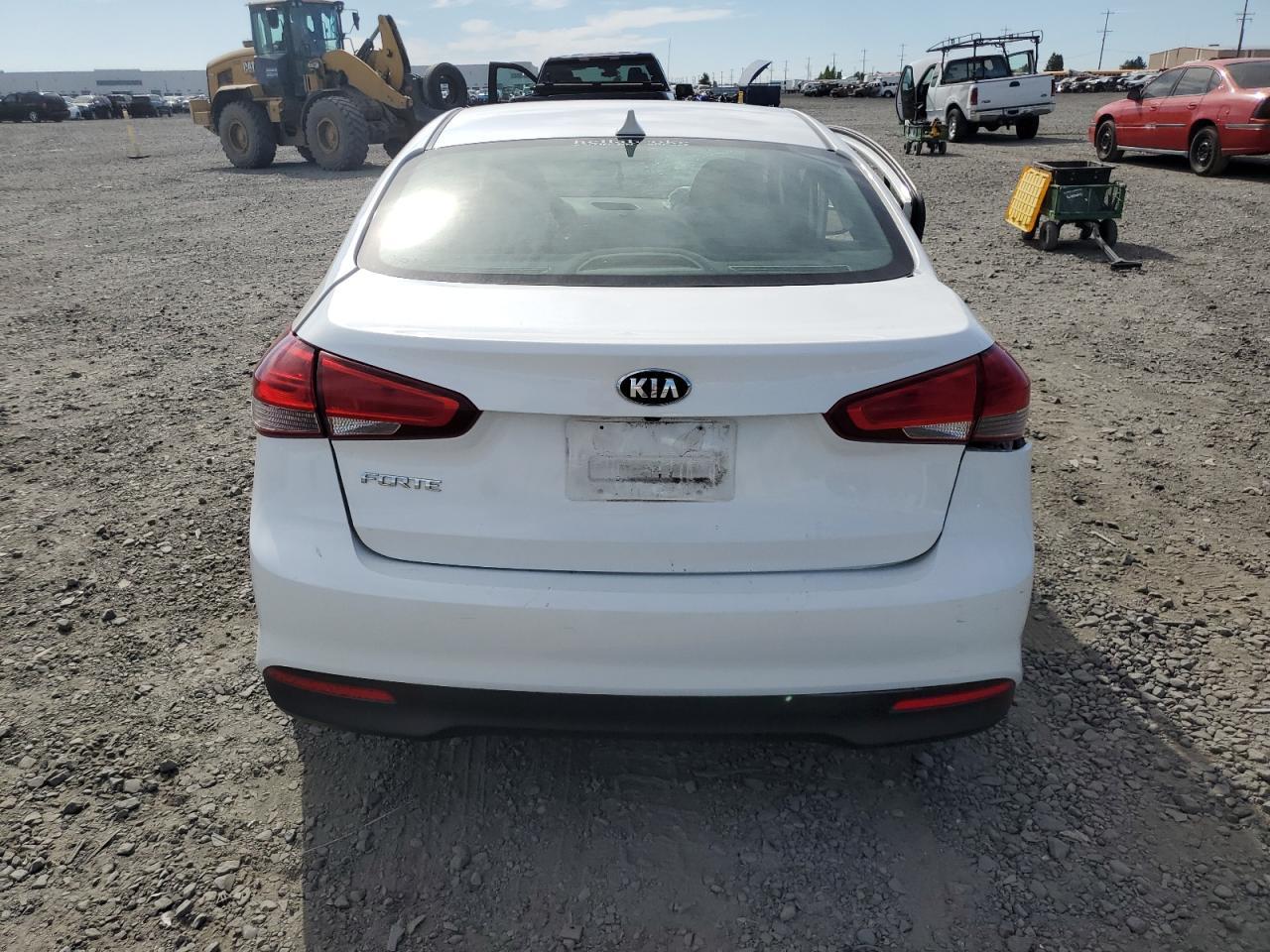 2017 KIA FORTE