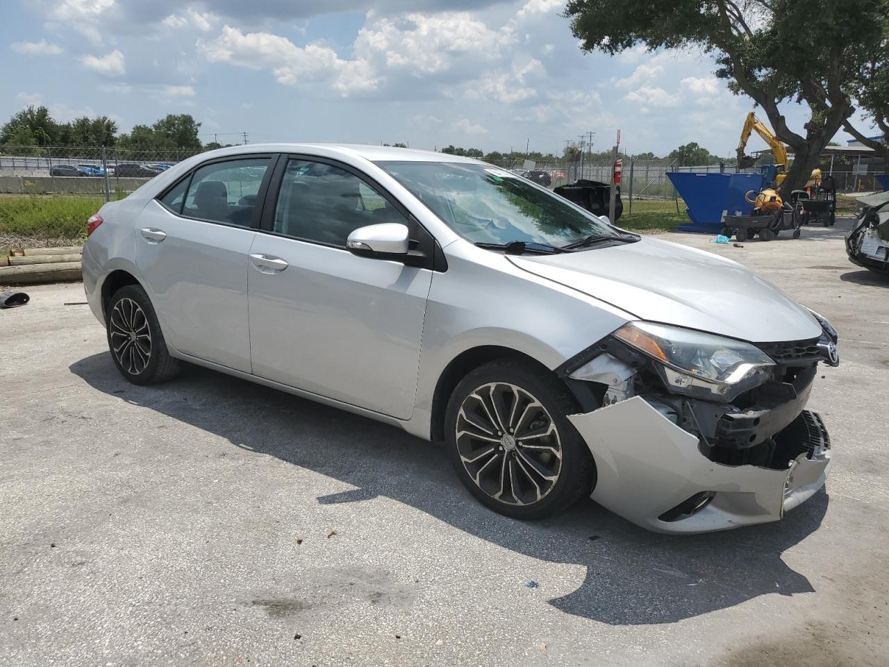 2016 TOYOTA COROLLA