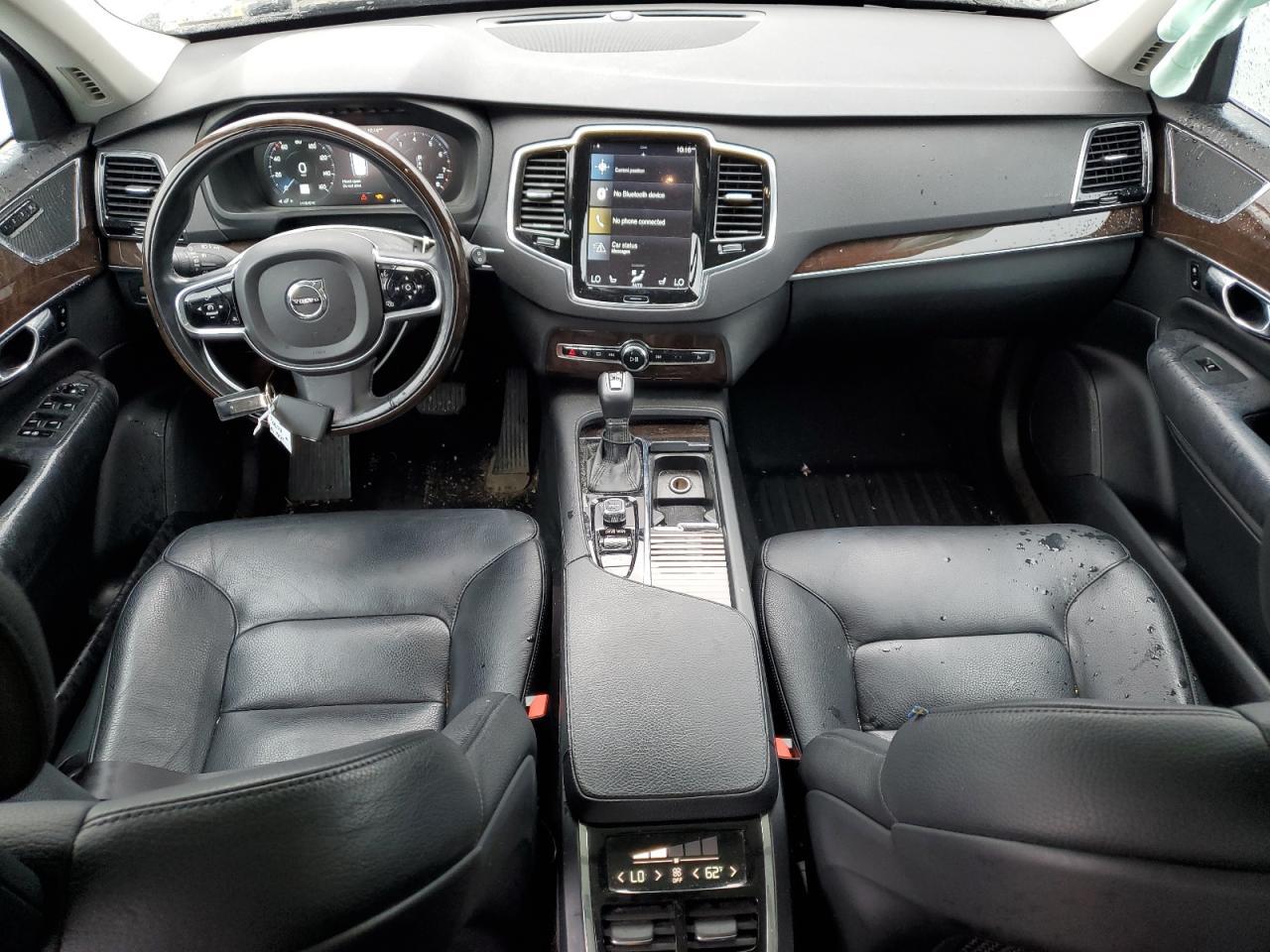 2016 VOLVO XC90