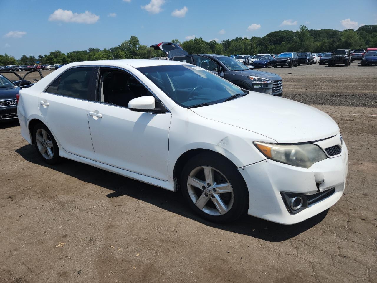 2013 TOYOTA CAMRY