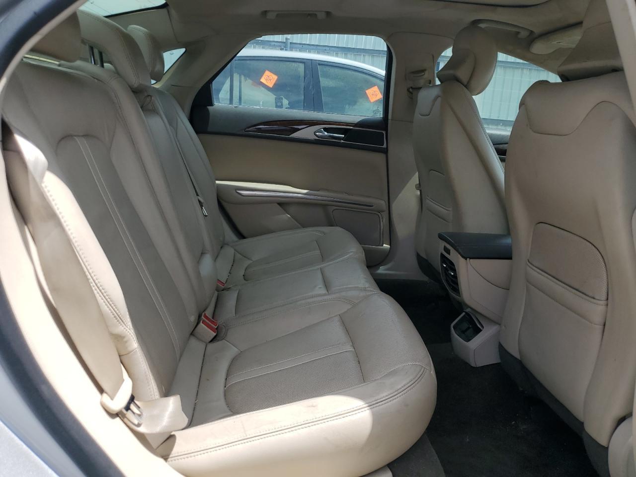 2016 LINCOLN MKZ