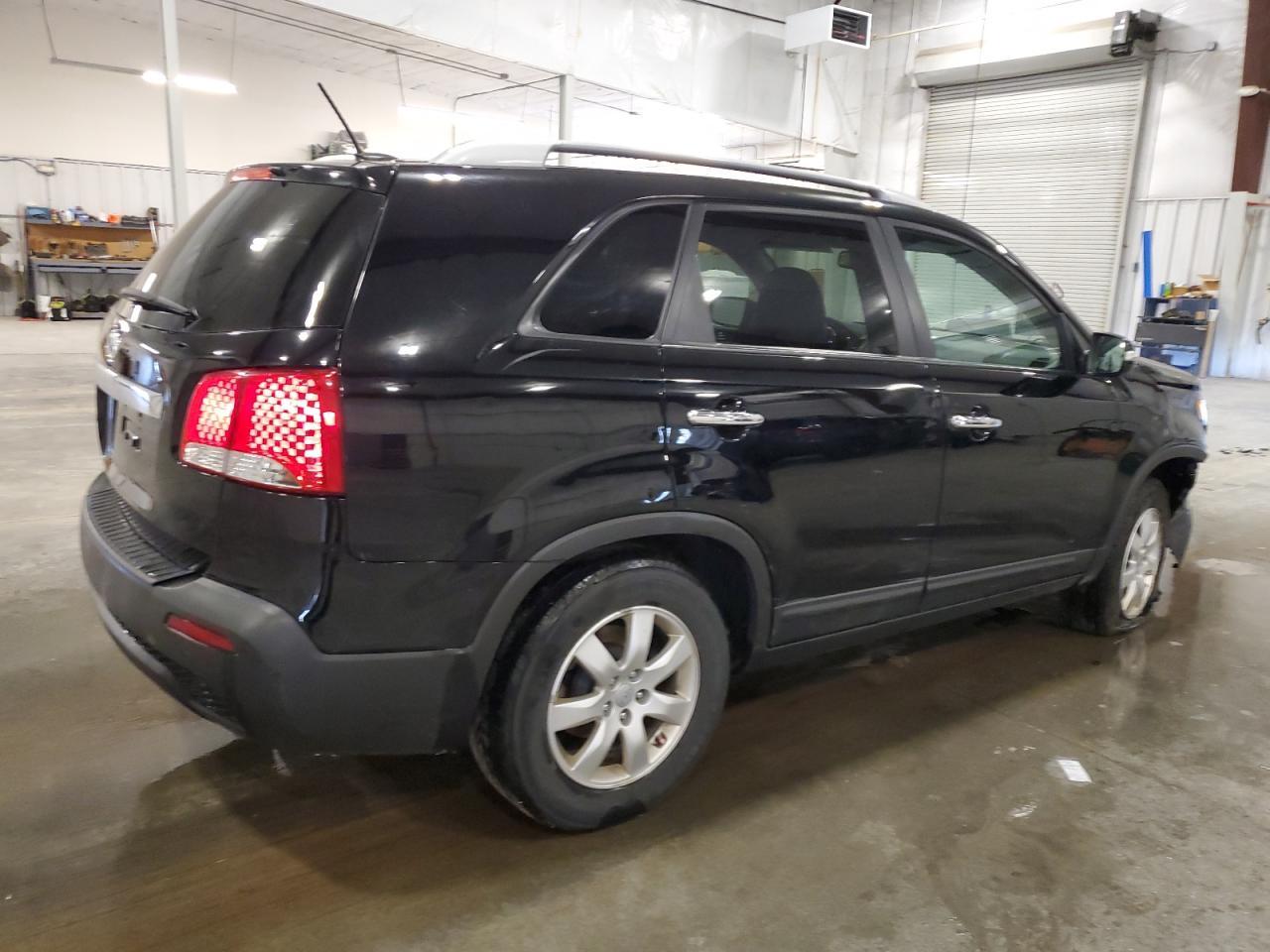 2013 KIA SORENTO