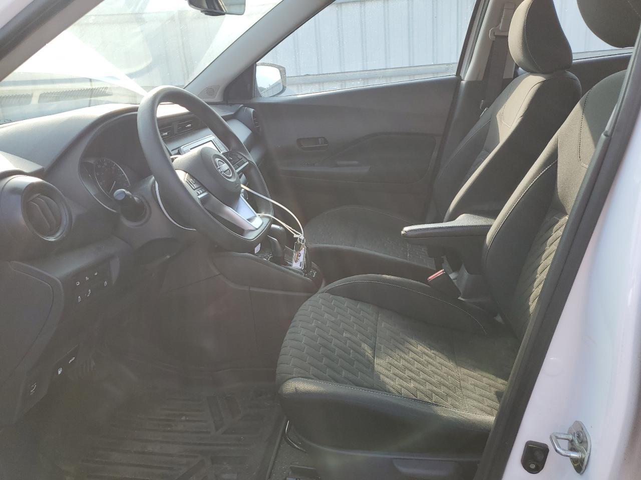 2022 NISSAN KICKS