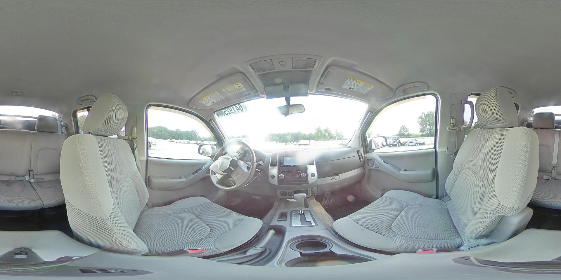 2011 NISSAN Frontier