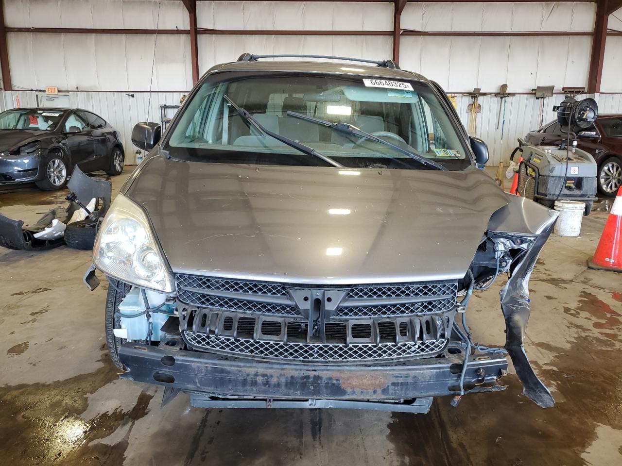 2005 TOYOTA SIENNA