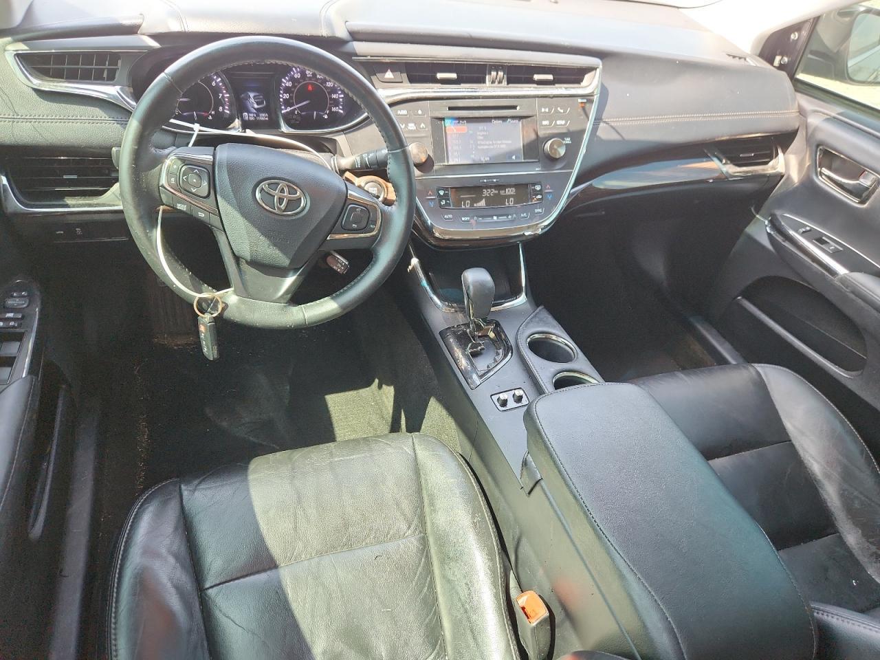 2013 TOYOTA Avalon