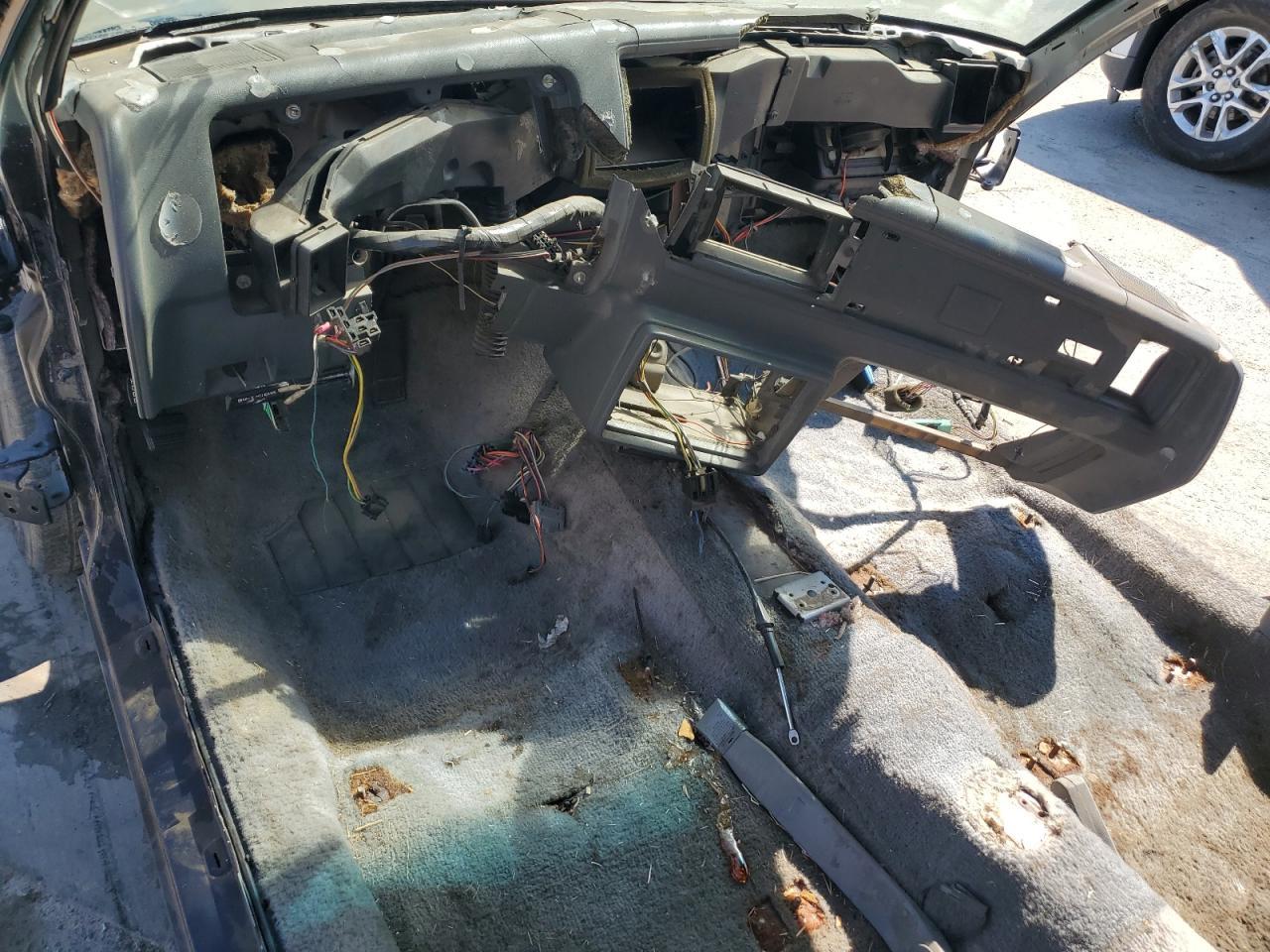 1987 CHEVROLET Monte Carlo