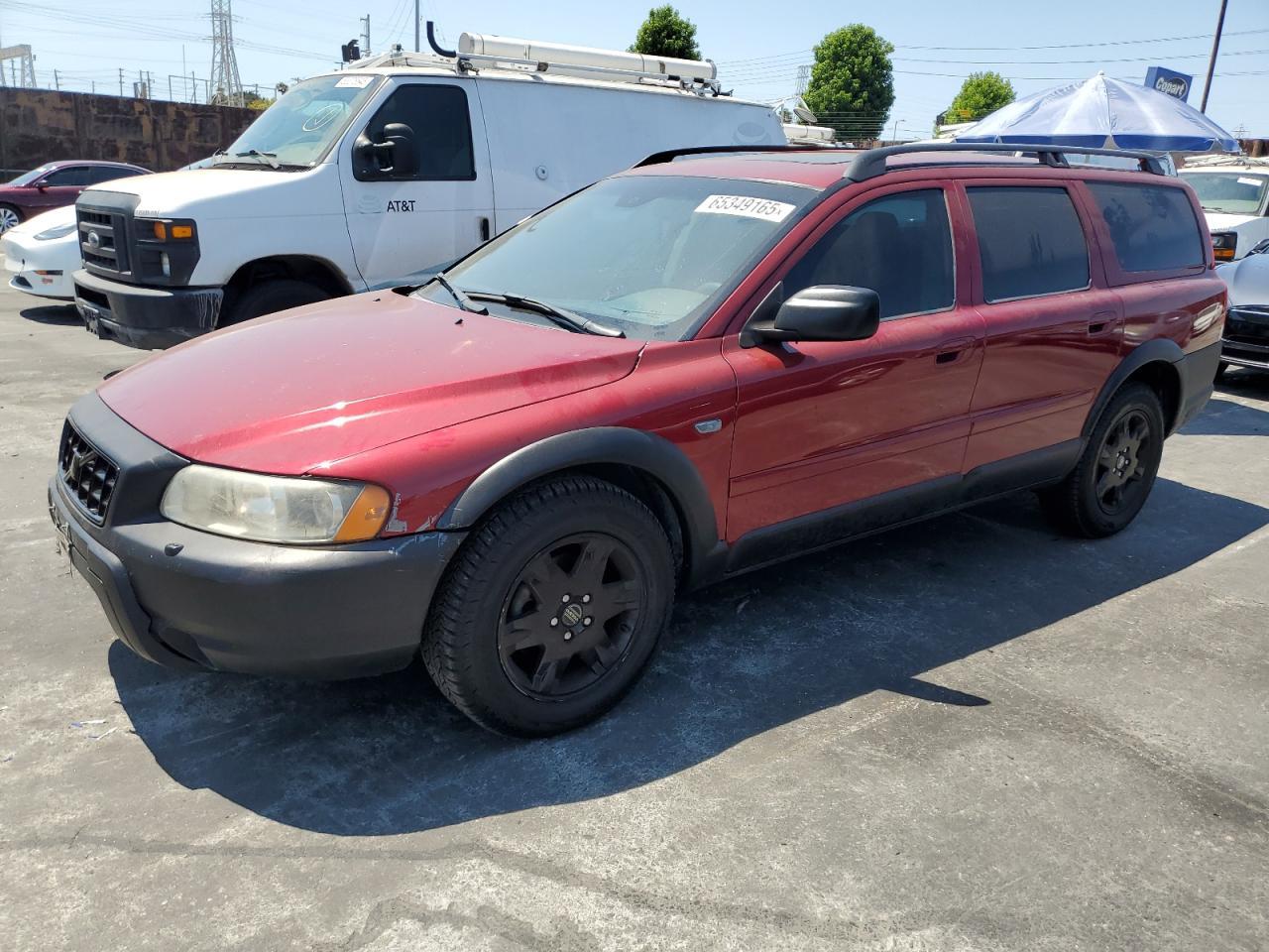 2005 VOLVO XC70