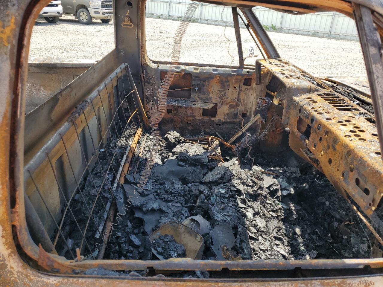 1987 CHEVROLET V10