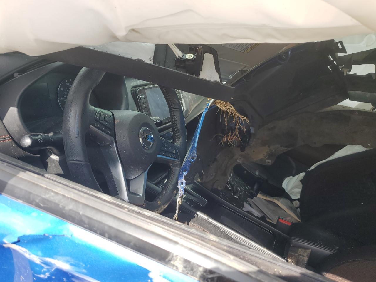 2021 NISSAN KICKS