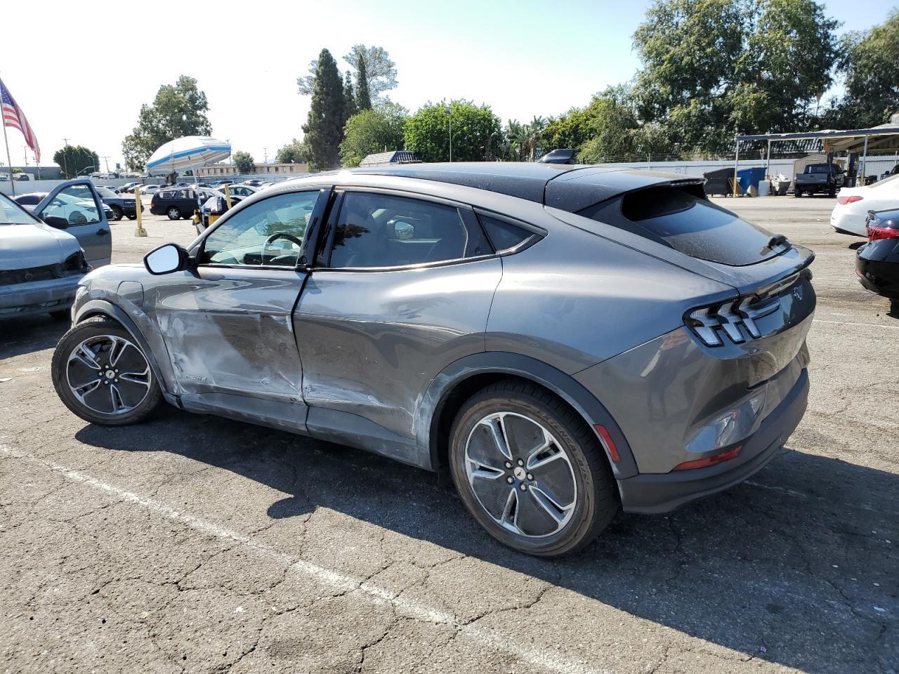 2021 FORD Mustang Mach-E