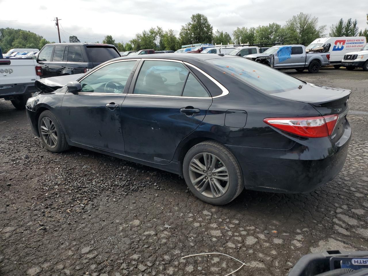 2016 TOYOTA CAMRY