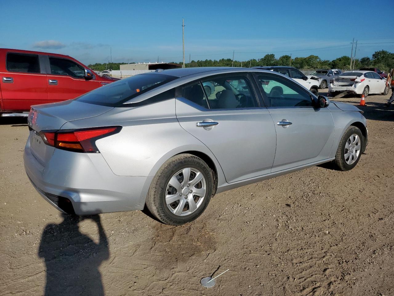 2020 NISSAN ALTIMA