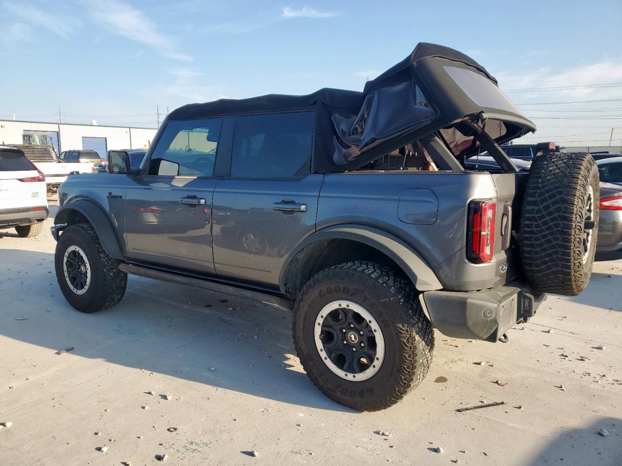 2022 FORD Bronco