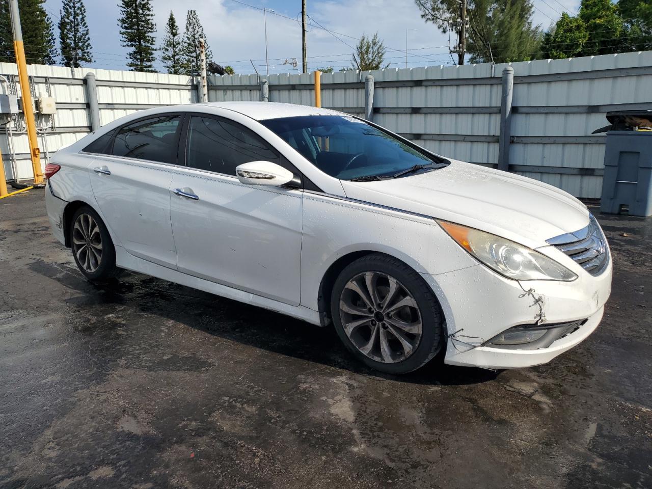 2014 HYUNDAI SONATA