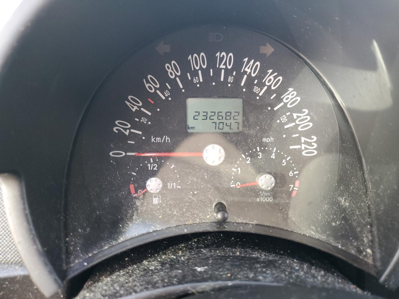 2003 VOLKSWAGEN Beetle