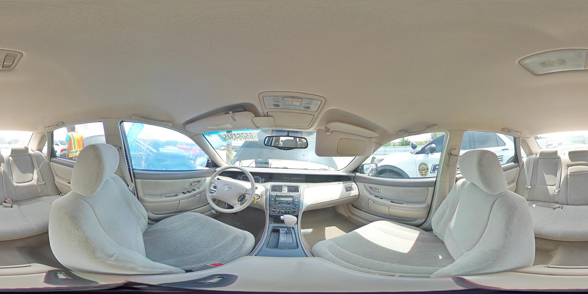 2002 TOYOTA Avalon