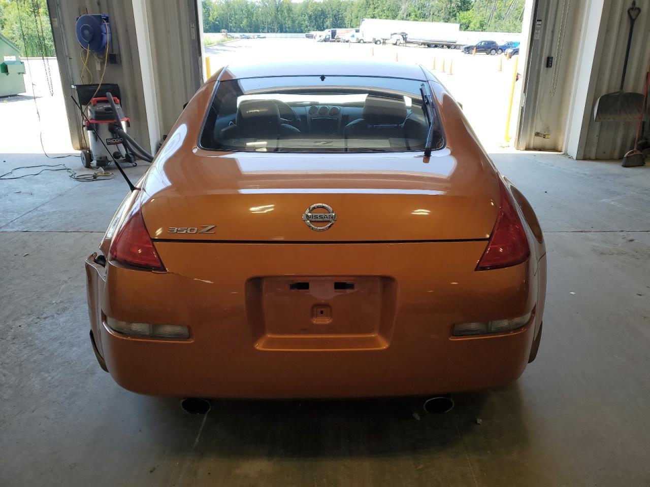 2003 NISSAN Z