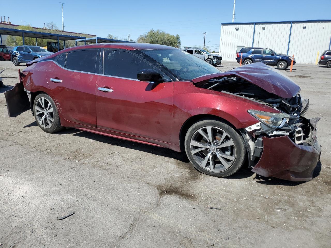 2017 NISSAN Maxima