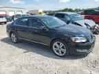 2012 VOLKSWAGEN Passat