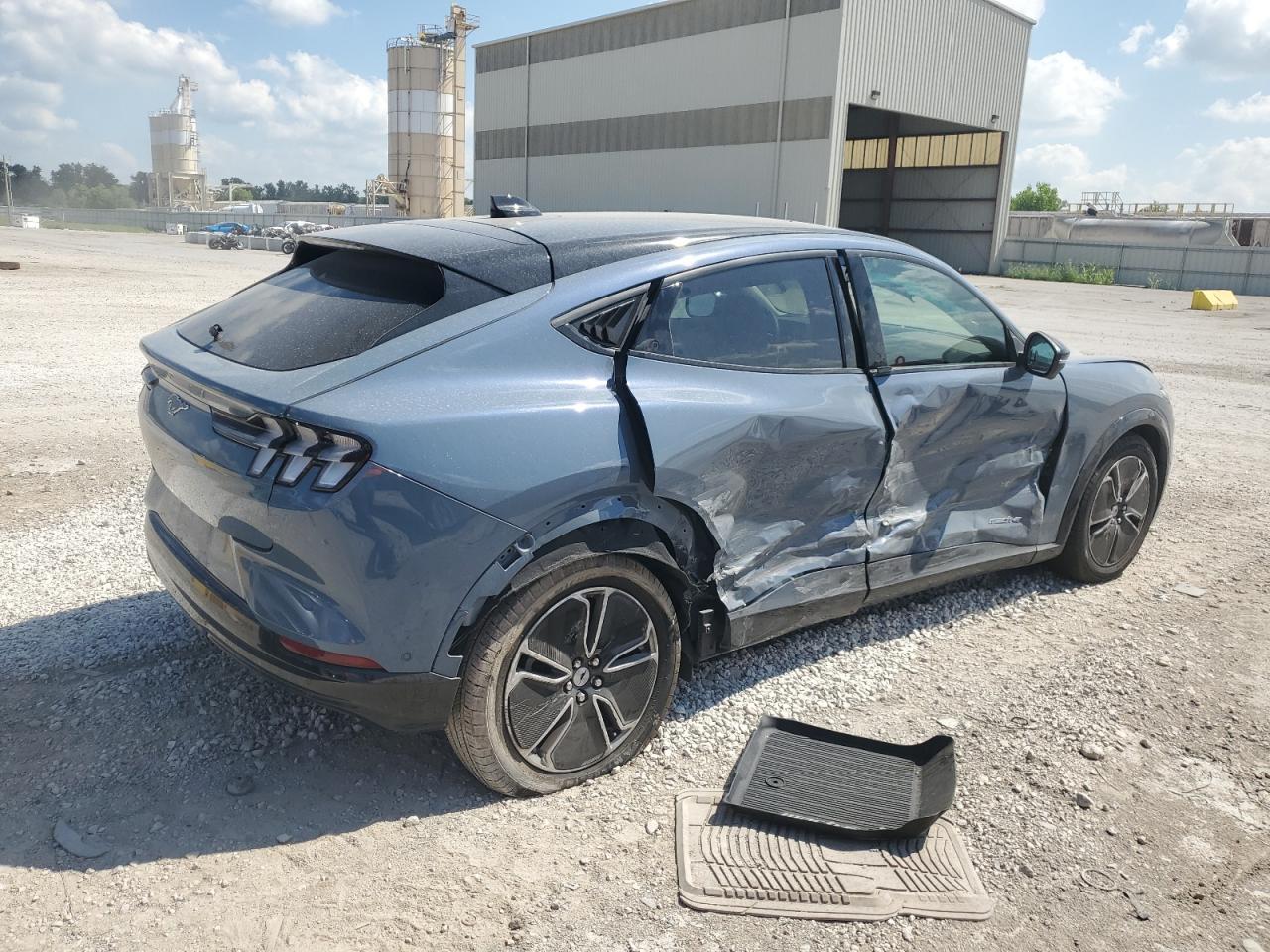 2023 FORD Mustang Mach-E