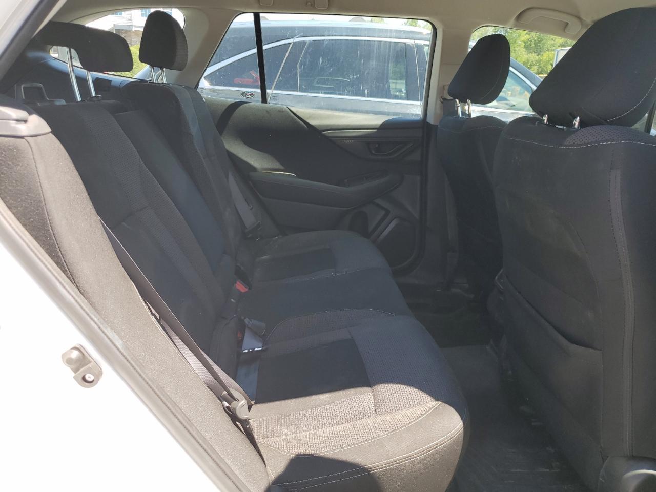 2021 SUBARU Outback