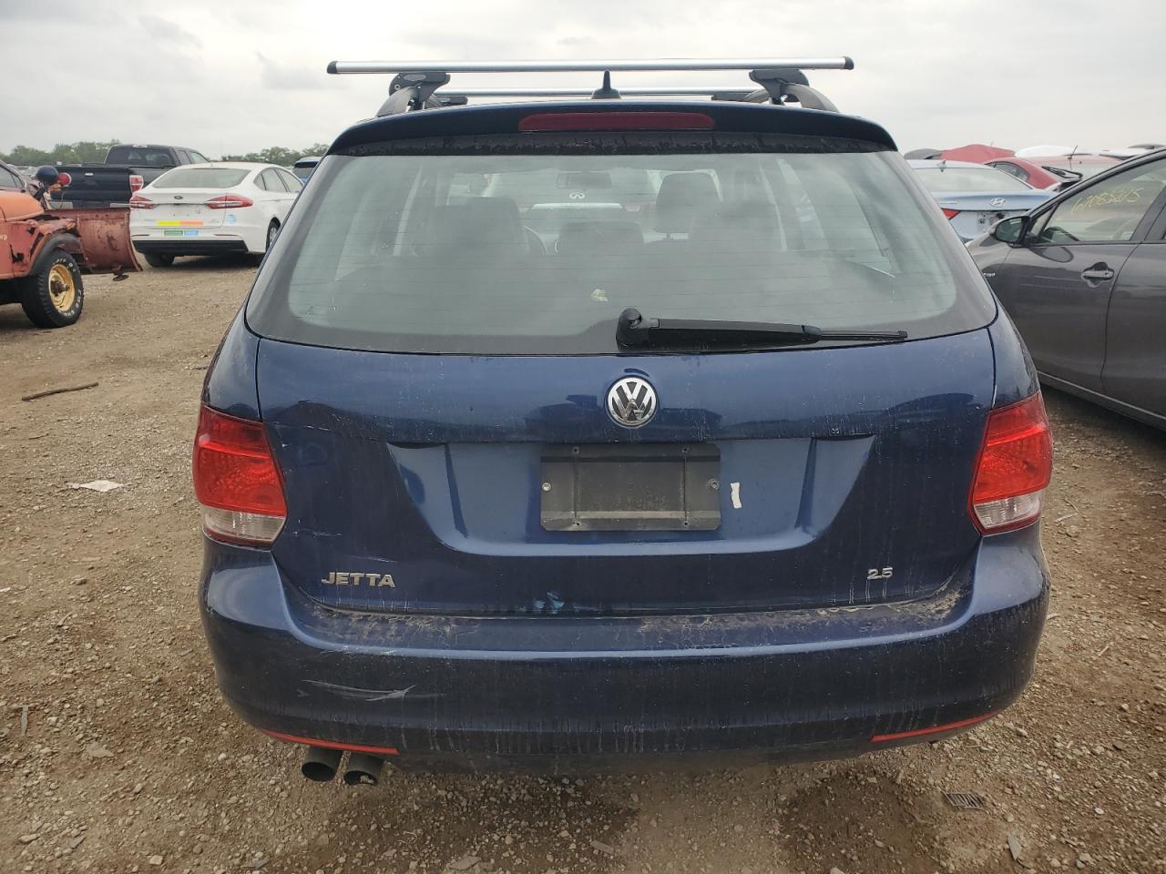 2011 VOLKSWAGEN JETTA